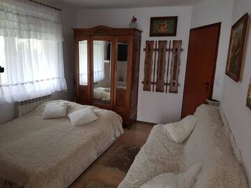 Фото номера Family Room with Private Bathroom, Balcony and Mountain View Гостевой дом Zajazd Ponikiew - Noclegi Wadowice г. Вадовице 3